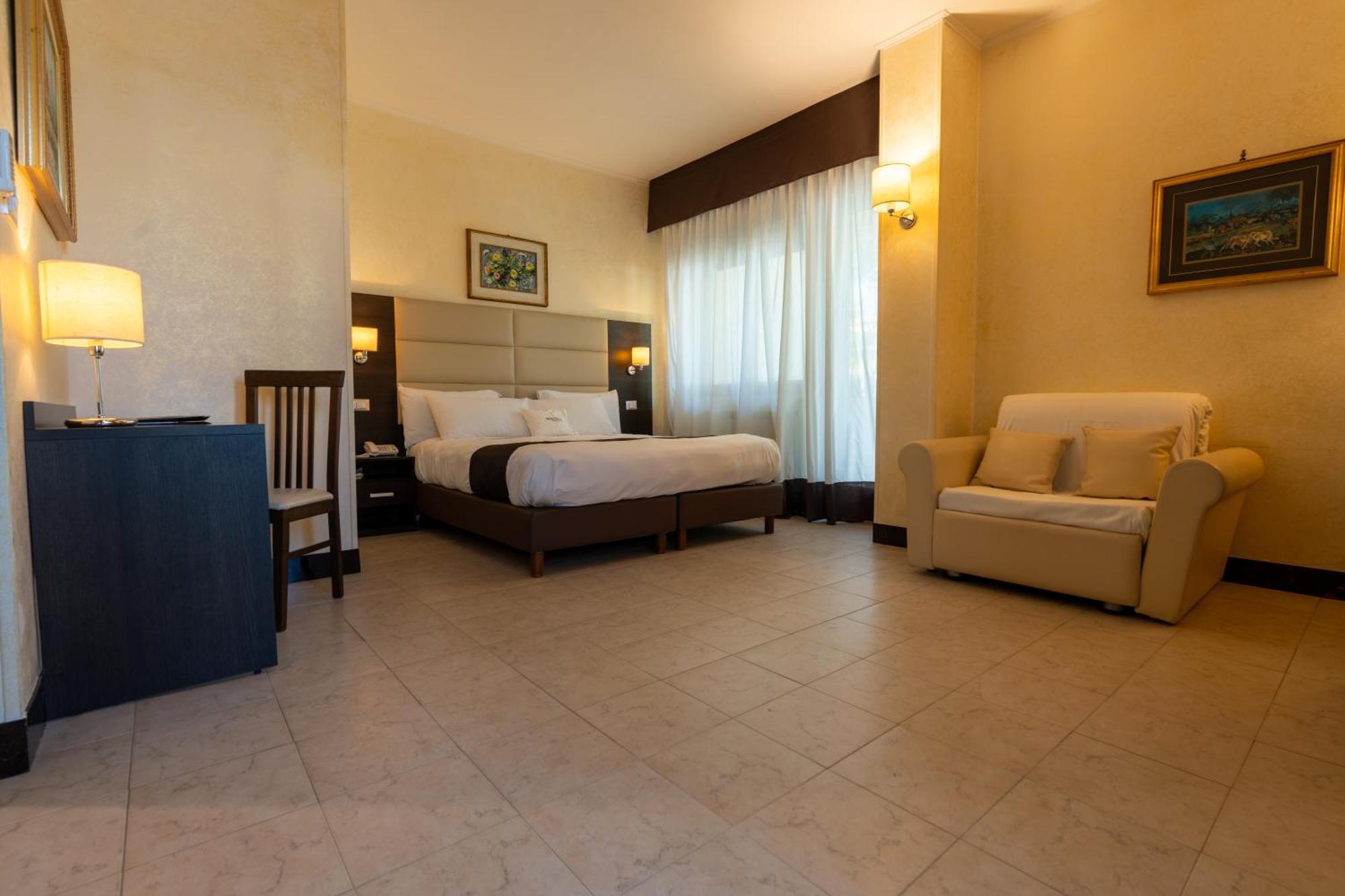 Hotel Villa Bisceglie Exterior photo