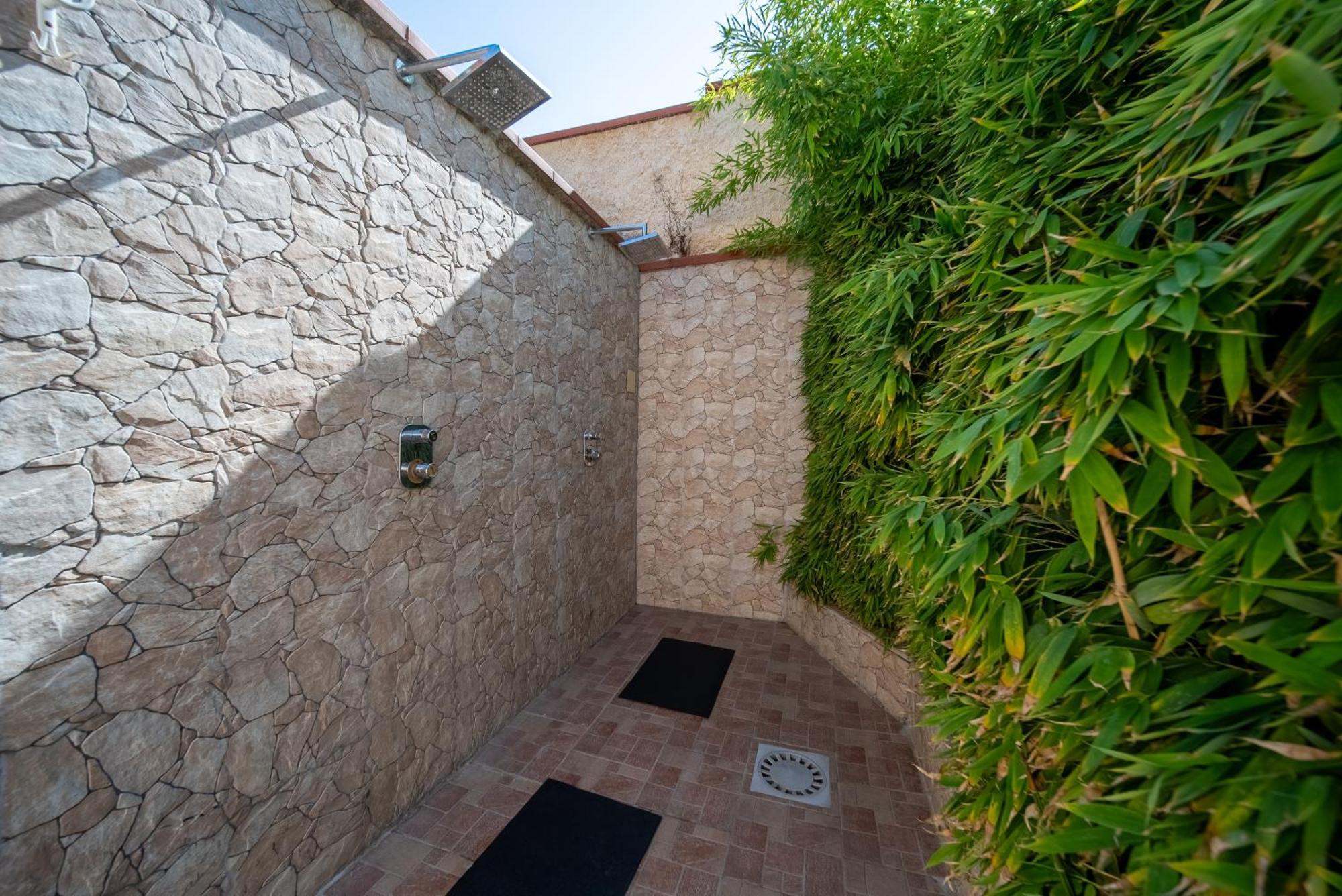 Hotel Villa Bisceglie Exterior photo