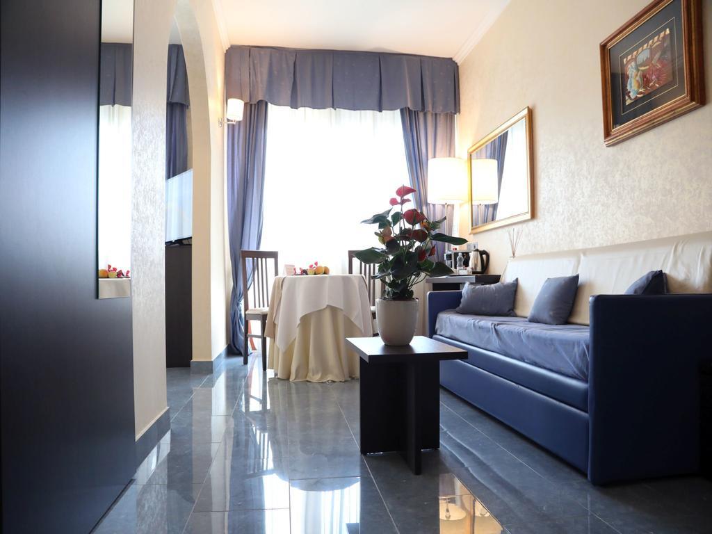 Hotel Villa Bisceglie Exterior photo